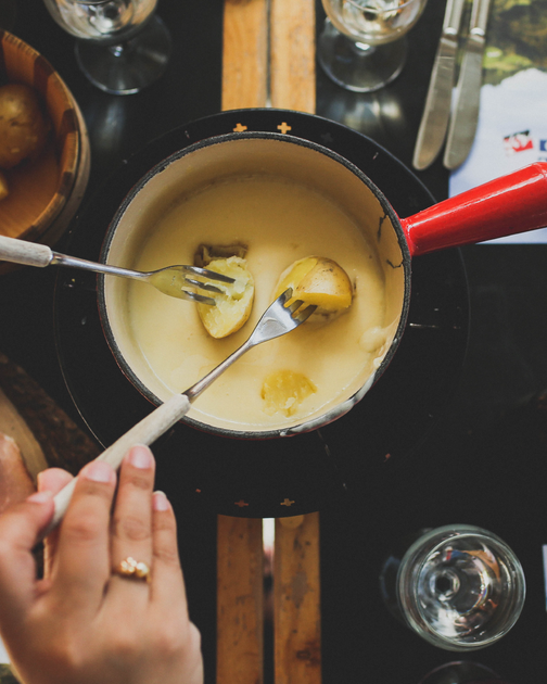 How to Cheese Fondue Tips Knights Deli